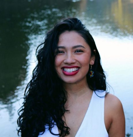 SRHS Alum Miriam Amador Strives to Become the Mentor She Never Had