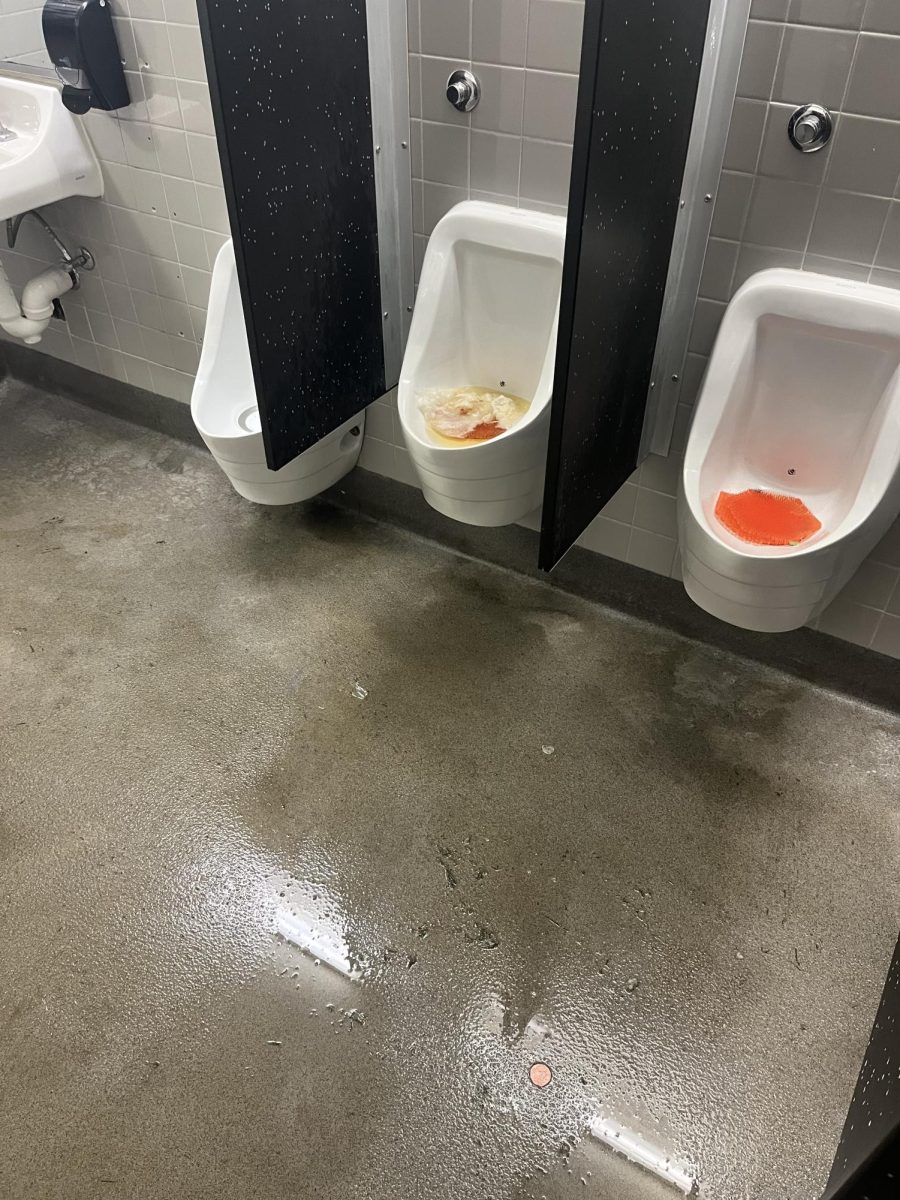 LA and AD Building Bathrooms Are Caught in a Messy Cycle